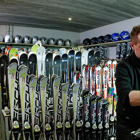 ホテル アンバサダー 4*