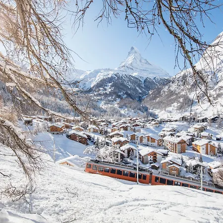 Ambassador Ξενοδοχείο 4*