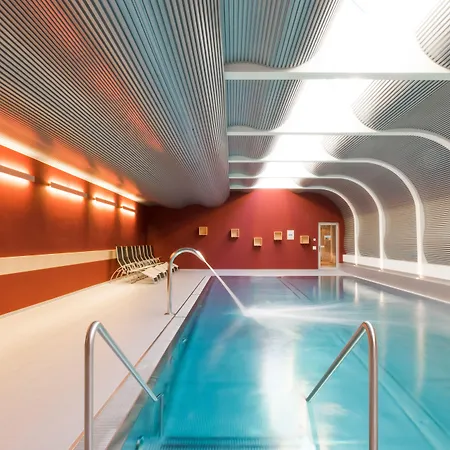 アンバサダー 4*