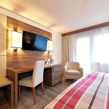 Ambassador Hotel 4*