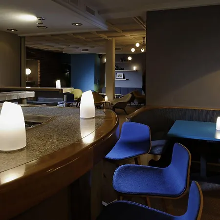 Ambassador Hotel 4*