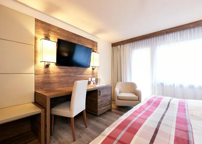 采尔马特国宾酒店 4* 采尔马特